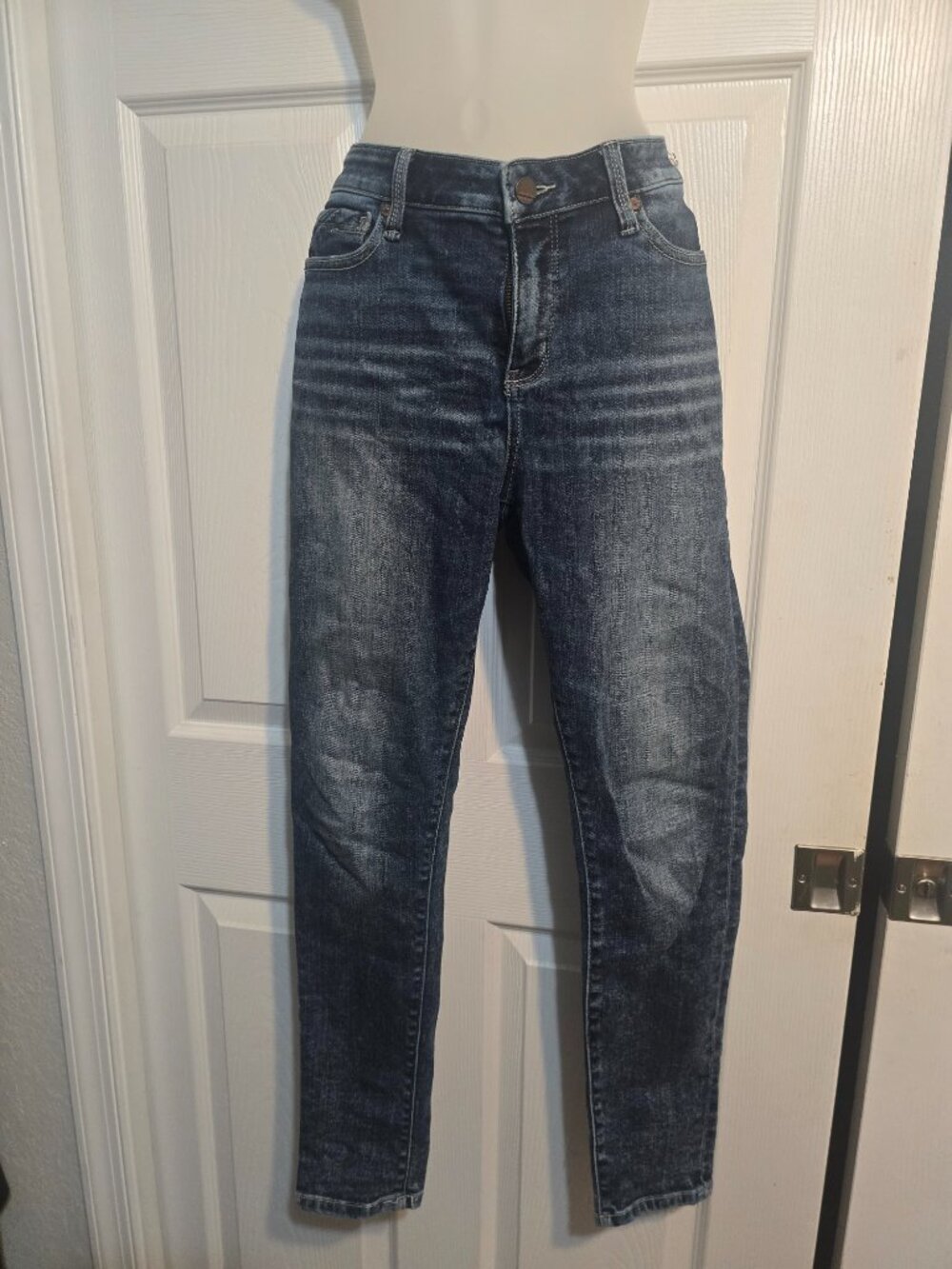 Buckle Black Fit No. 53 Ankle Skinny Jeans Size 30 Dark Wash